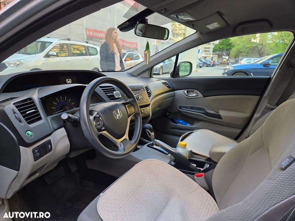 Honda Civic 1.8 i-VTEC AT Lifestyle - 8