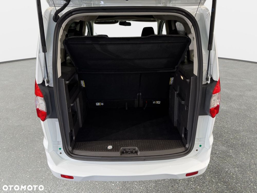 Ford Tourneo Courier - 14