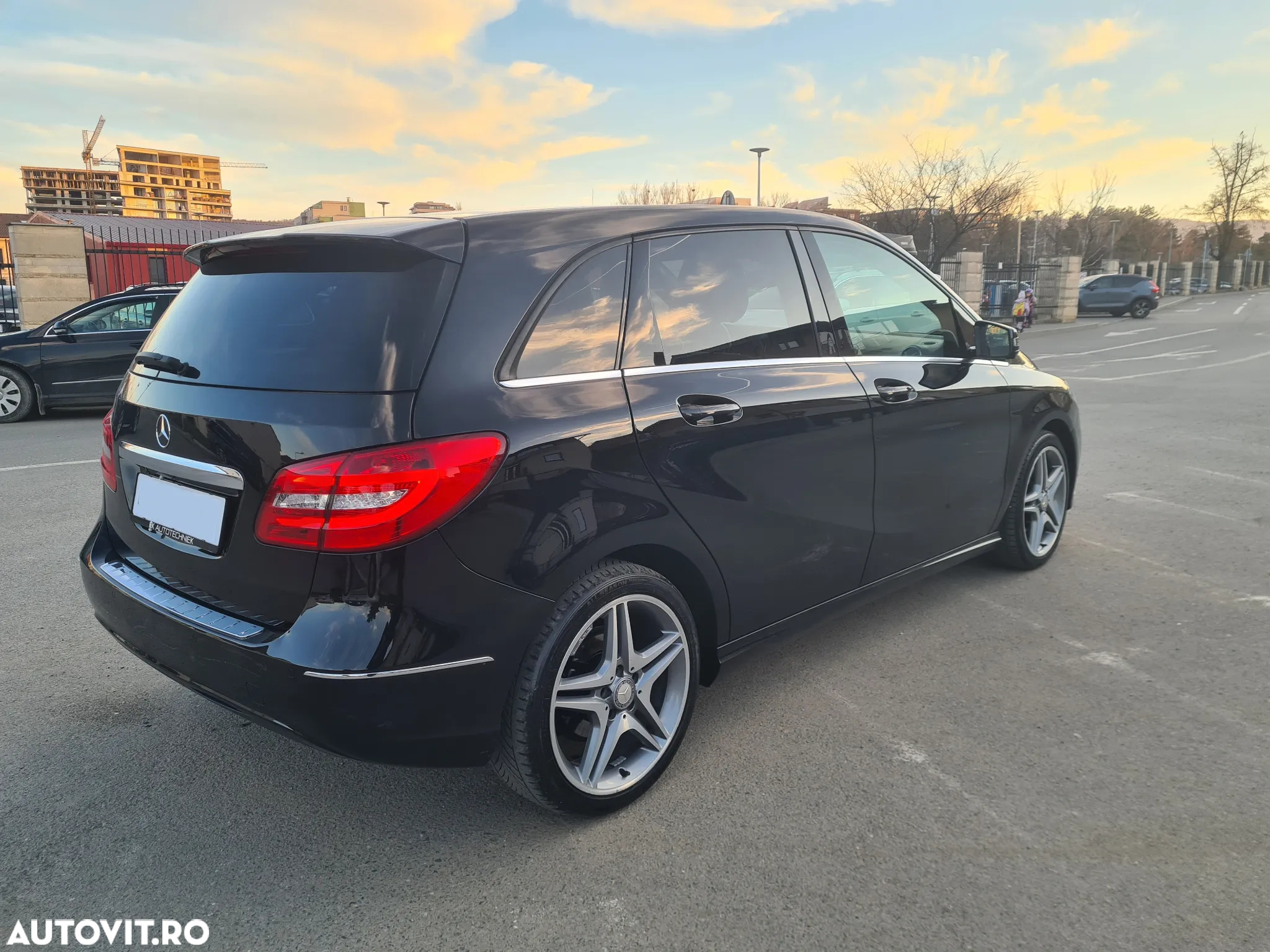 Mercedes-Benz B 200 CDI (BlueEFFICIENCY) 7G-DCT - 39