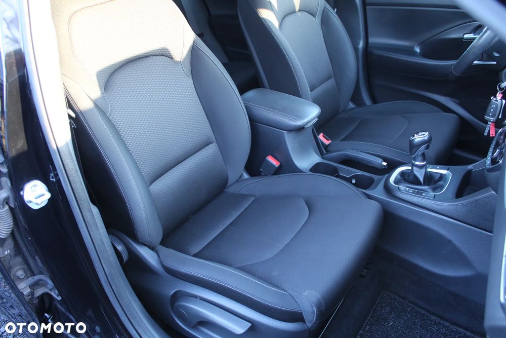 Hyundai i30 1.4 T-GDI Intro Edition - 12