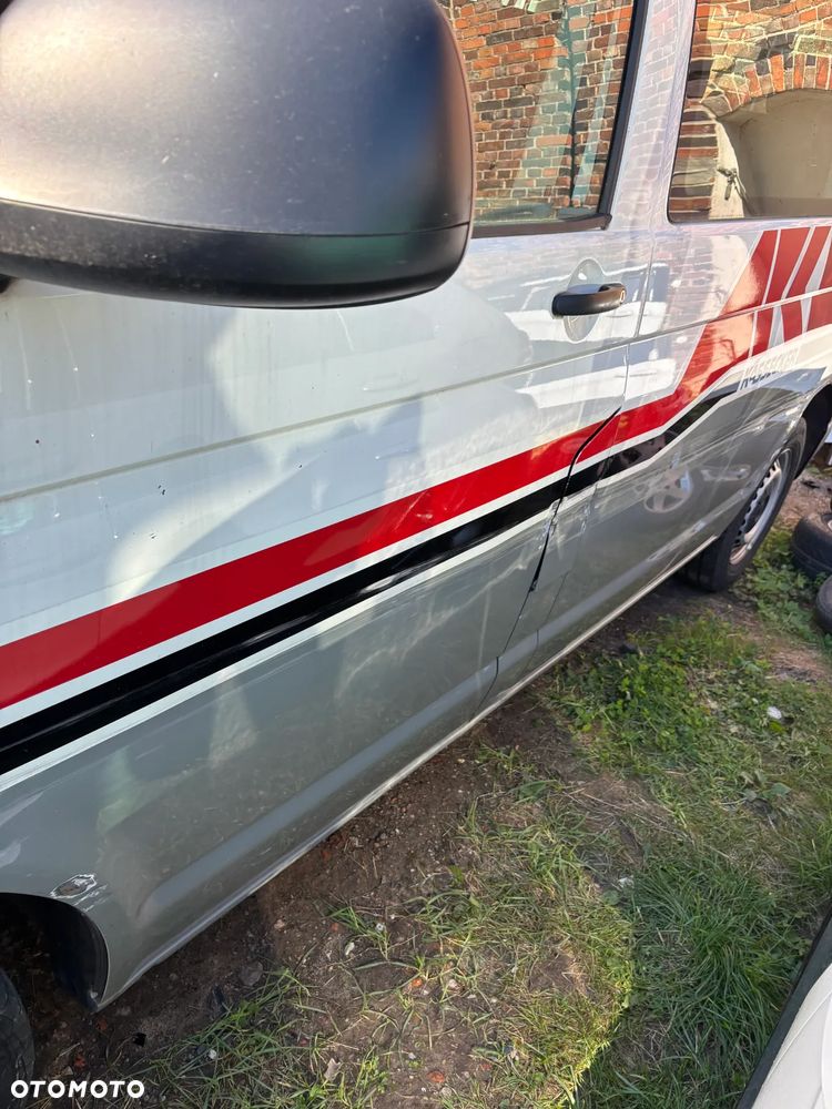 Volkswagen Transporter - 5