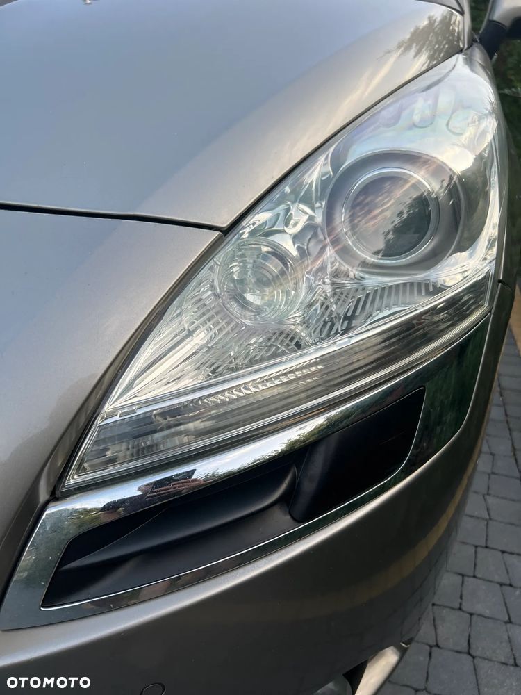 Peugeot 5008 - 8