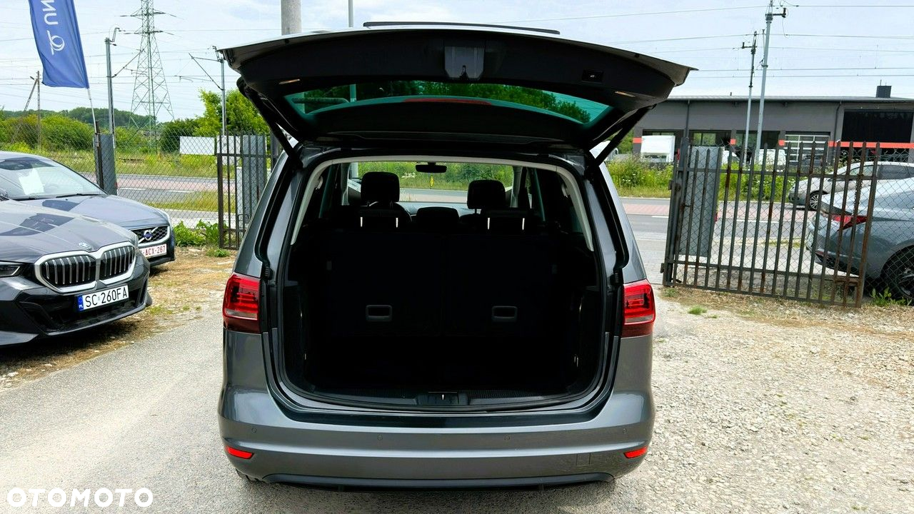 Volkswagen Sharan - 37