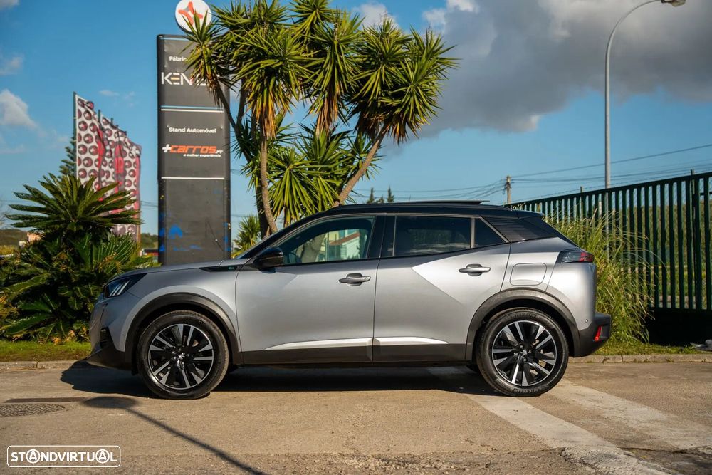 Peugeot e-2008 50 kWh GT - 4