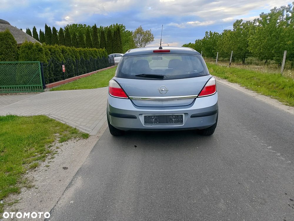 Opel Astra - 4