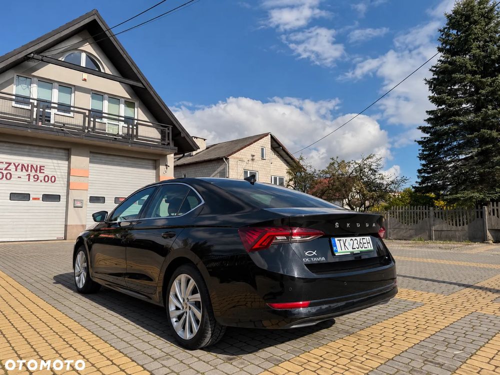 Skoda Octavia 2.0 TDI Selection DSG - 28