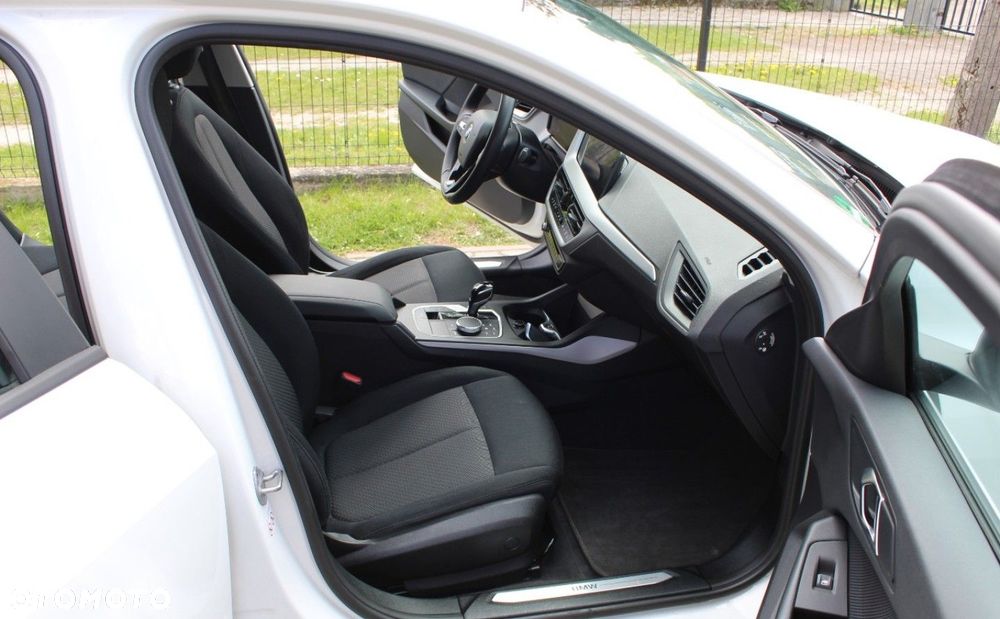 BMW Seria 1 - 16