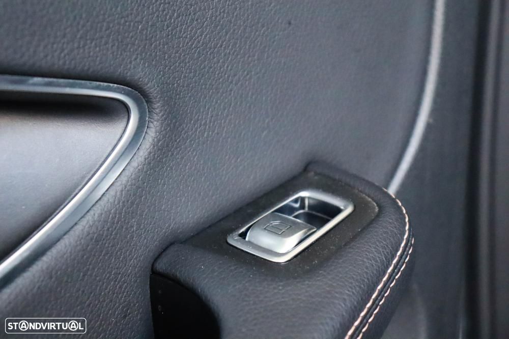 Mercedes-Benz EQC 400 4Matic Service+ Electric Art - 34