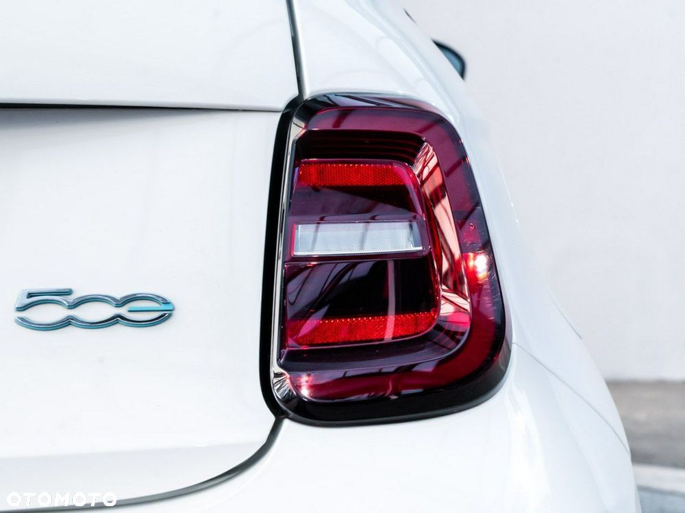 Fiat 500e - 10