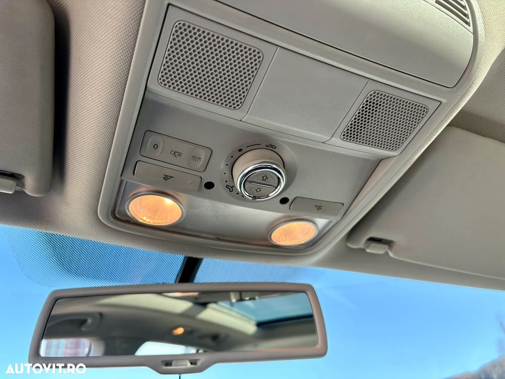 Volkswagen Golf 1.4 TSI Highline - 27