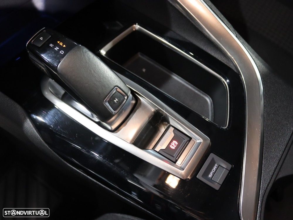 Peugeot 5008 PureTech 130 EAT6 Allure - 6