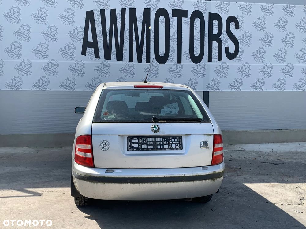 SKODA FABIA KOMBI 2007 *SAMOCHÓD NA CZĘŚCI*1909   MASKA, LAMPA, DRZWI, LUSTERKO, ZDERZAK, GRILL, BŁOTNIK, KLAPA, BELKA, DESKA, FOTELE, KANAPA, ĆWIARTKA, KIEROWNICA, TARCZE, ZACISKI, ZAWIESZENIE, KOMPLETNY PRZÓD, KOMPLETNY TYŁ, LICZNIK, ZEGARY, PRAWE LEWE PRZÓD TYŁ - 2