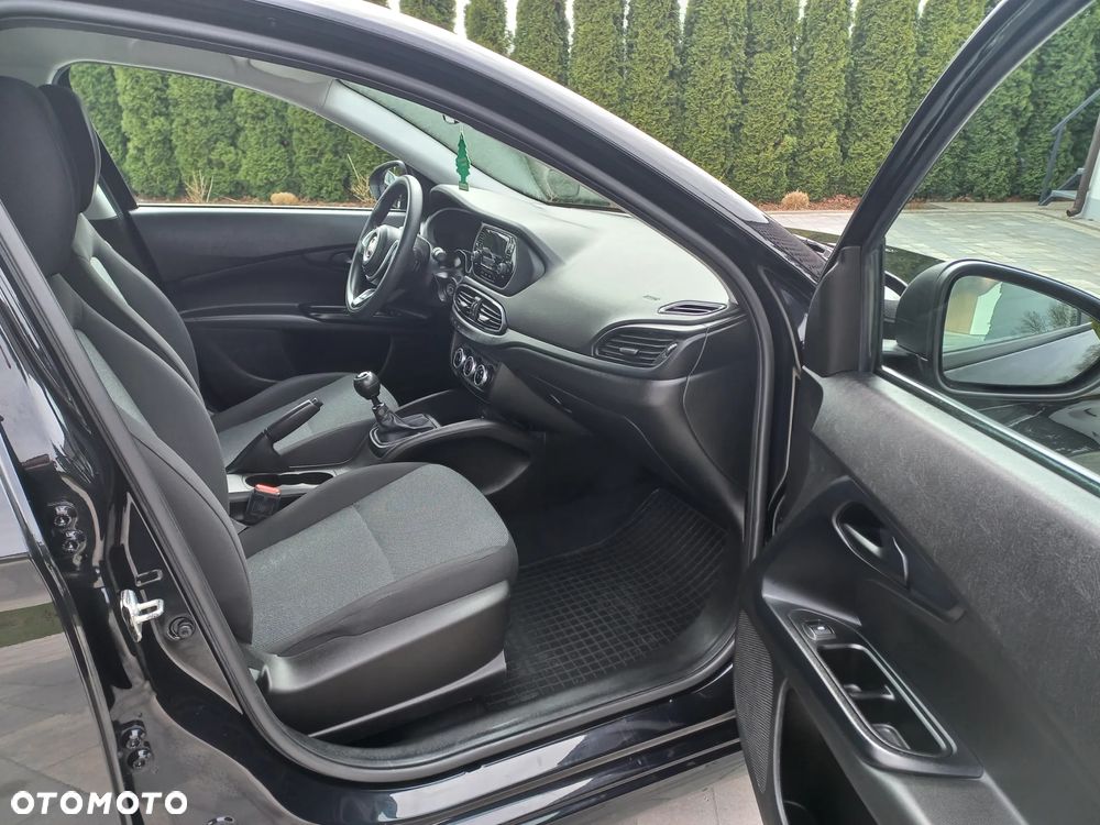 Fiat Tipo 1.4 Classic - 29