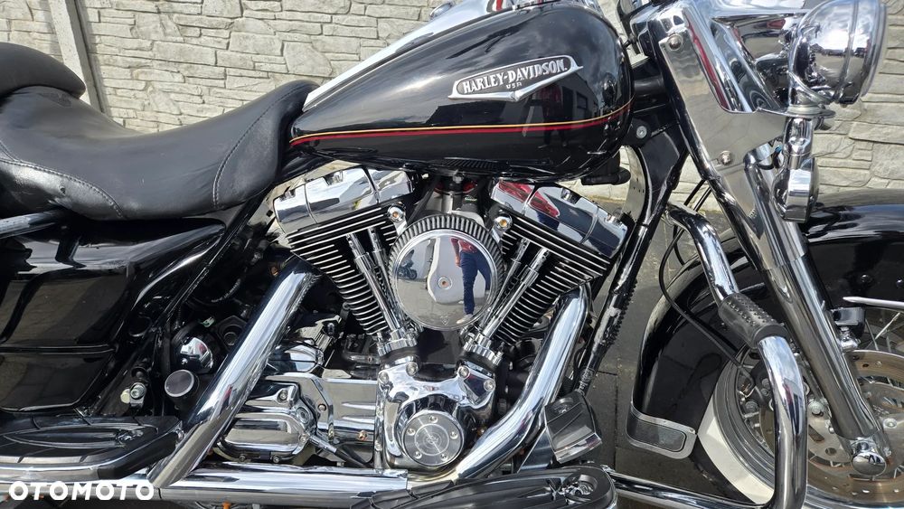 Harley-Davidson Touring Road King - 13