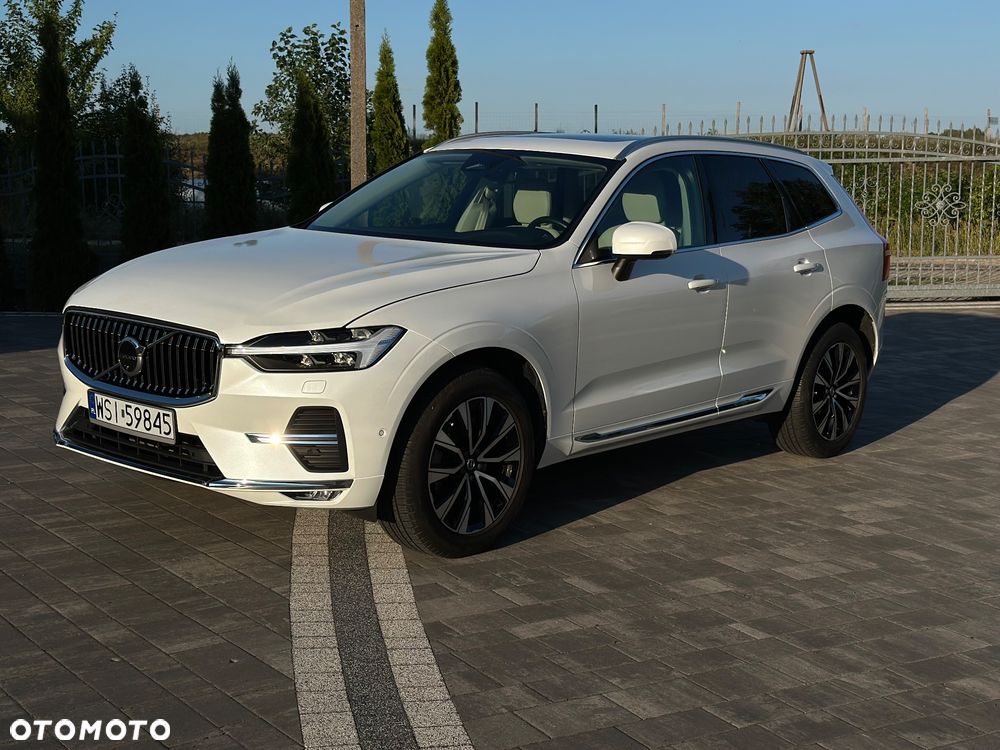 Volvo XC 60 B5 B AWD Plus Bright - 35