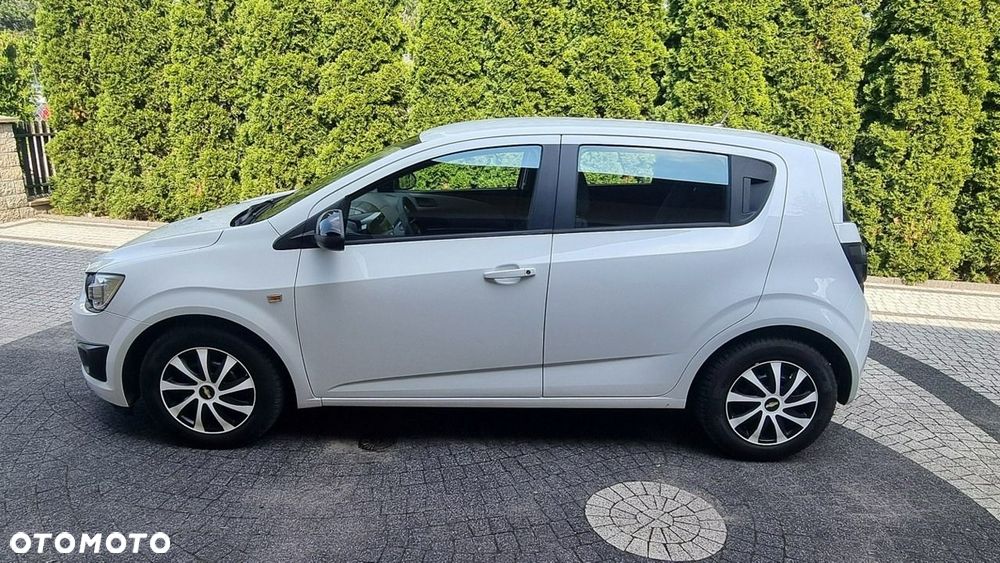 Chevrolet Aveo - 6