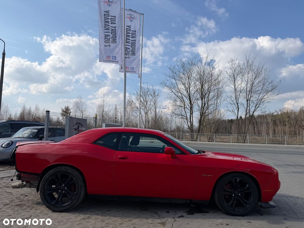 Dodge Challenger - 3