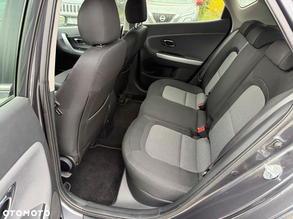 Kia Ceed 1.6 CRDi 136 ISG Dream-Team Edition - 25