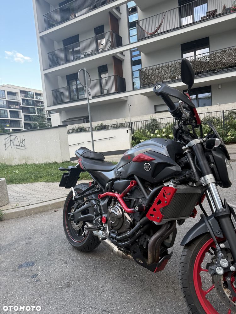 Yamaha MT - 13