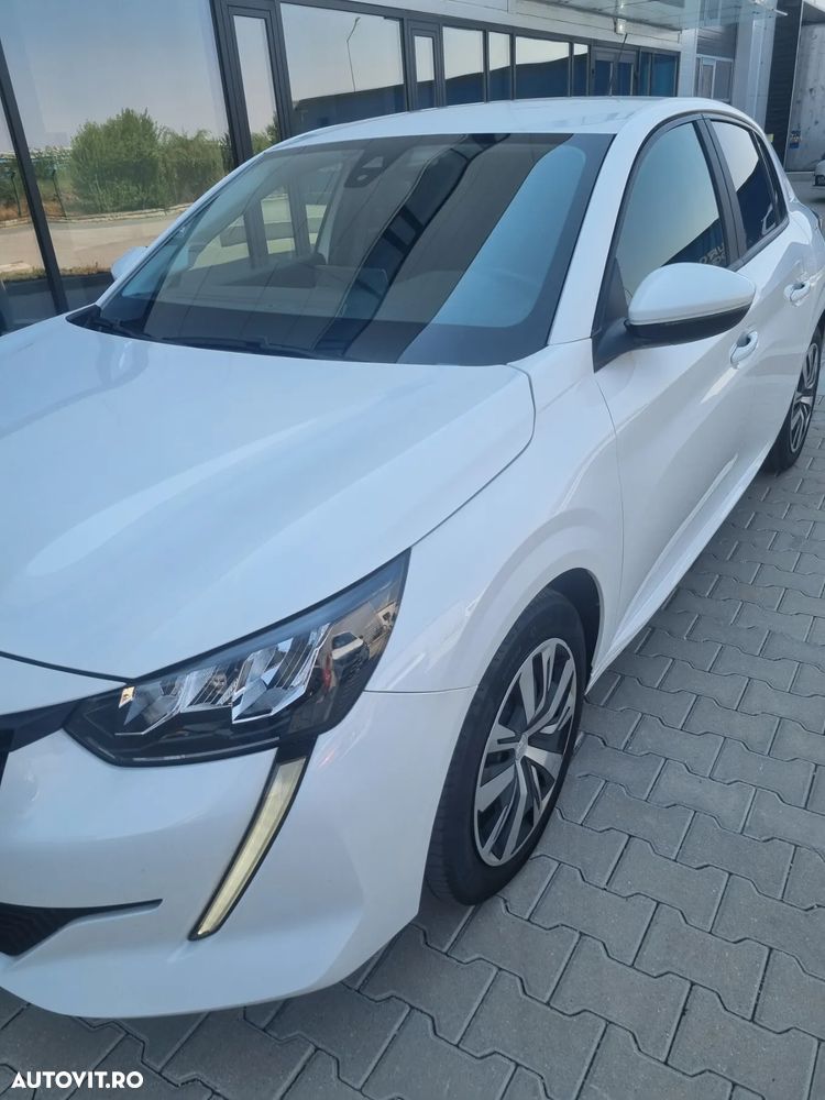 Peugeot 208 - 3