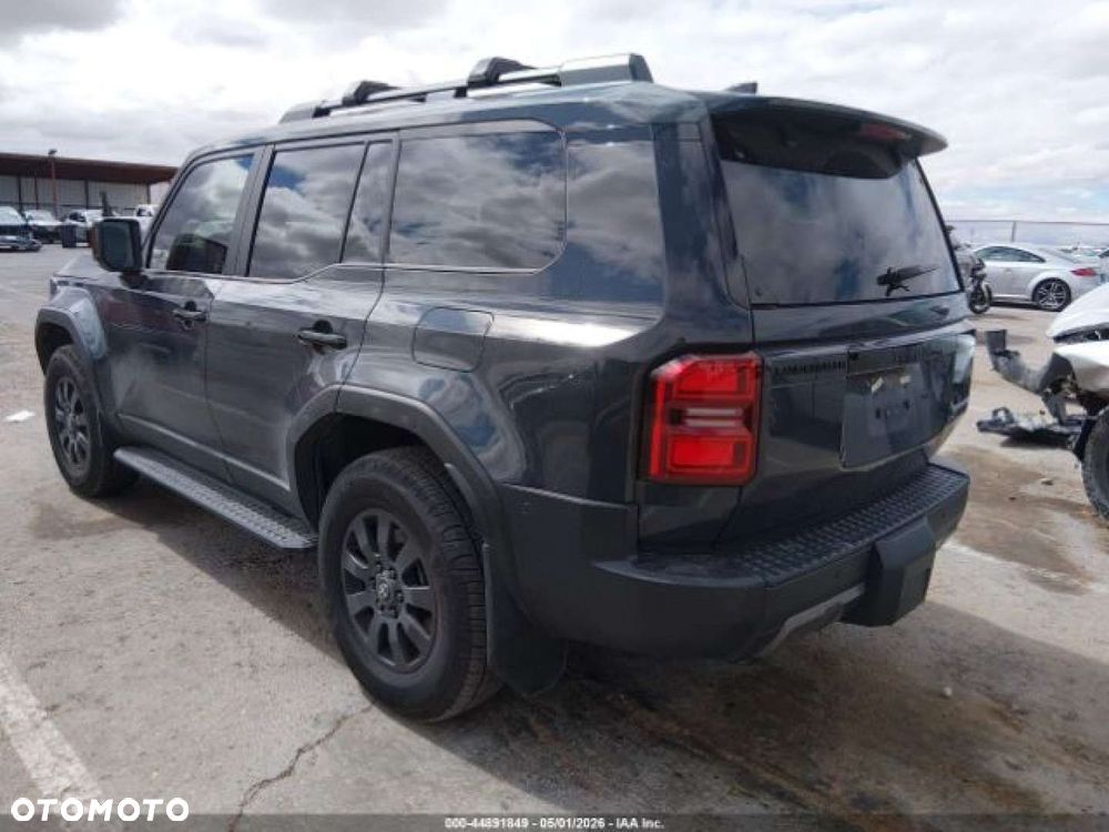 Toyota Land Cruiser - 5