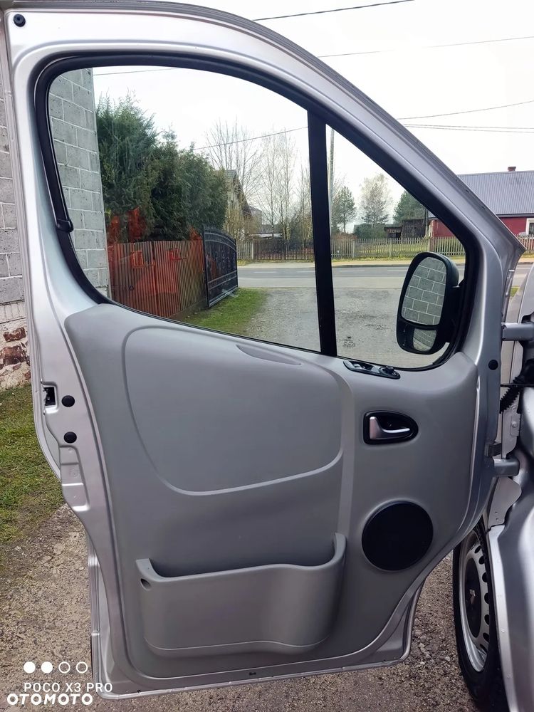 Renault Trafic - 17