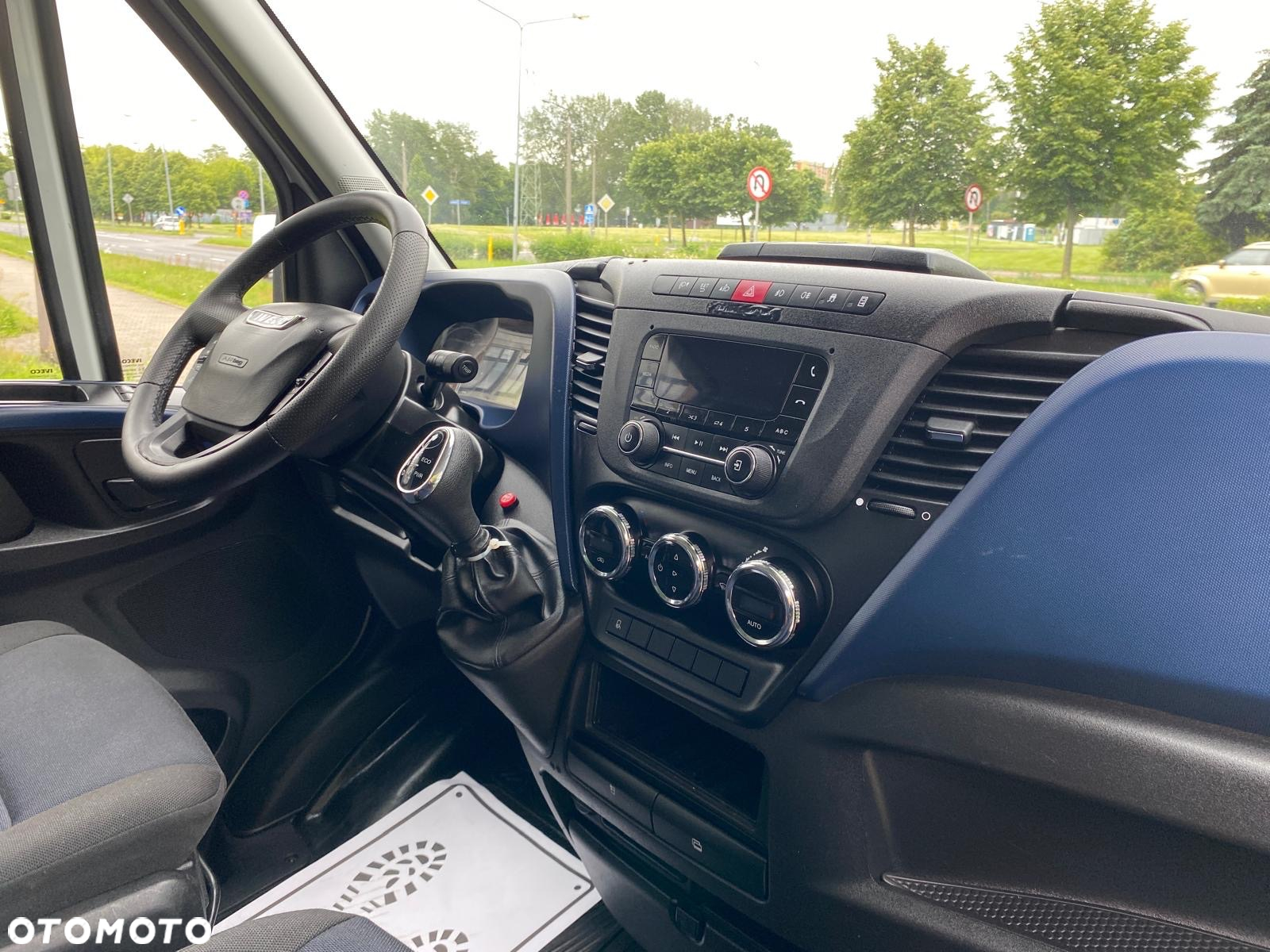 Iveco DAILY 35S16 HI-MATIC FIRANKA OBUSTRONNA 8 PALET WINDA BAR - 38
