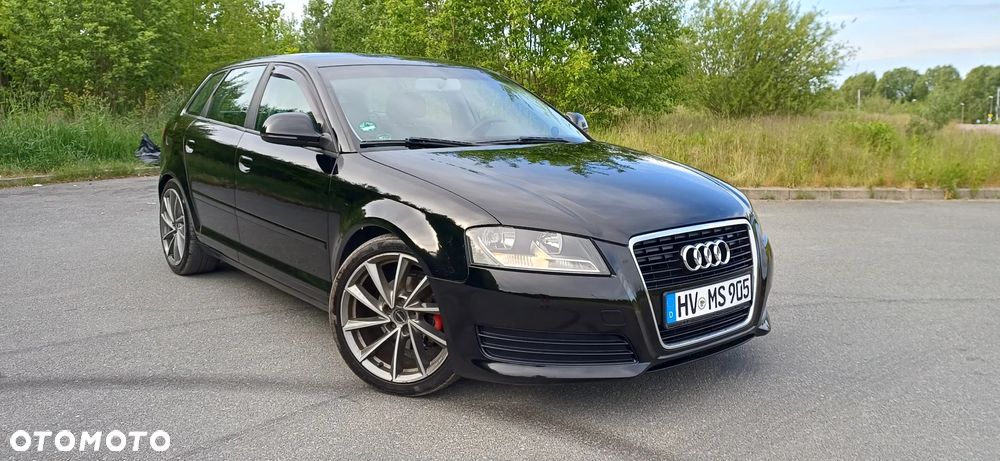 Audi A3 Sportback 2.0 TDI DPF Attraction - 1