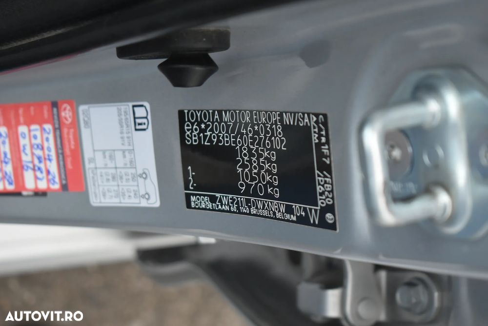 Toyota Corolla - 23
