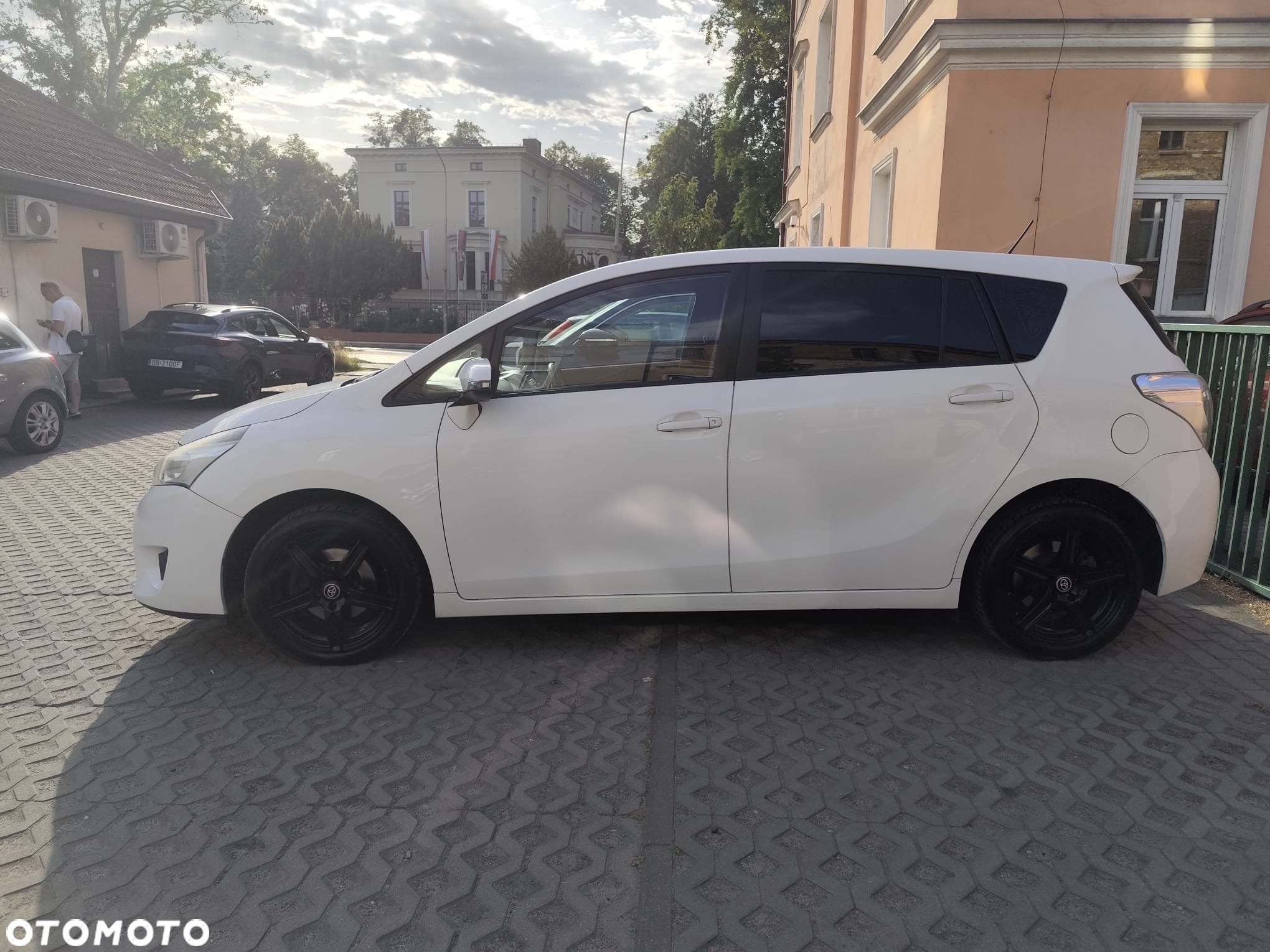 Toyota Verso 2.0 D-4D 5-Sitzer - 5
