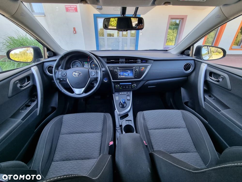 Toyota Auris 1.8 HSD Prestige - 6