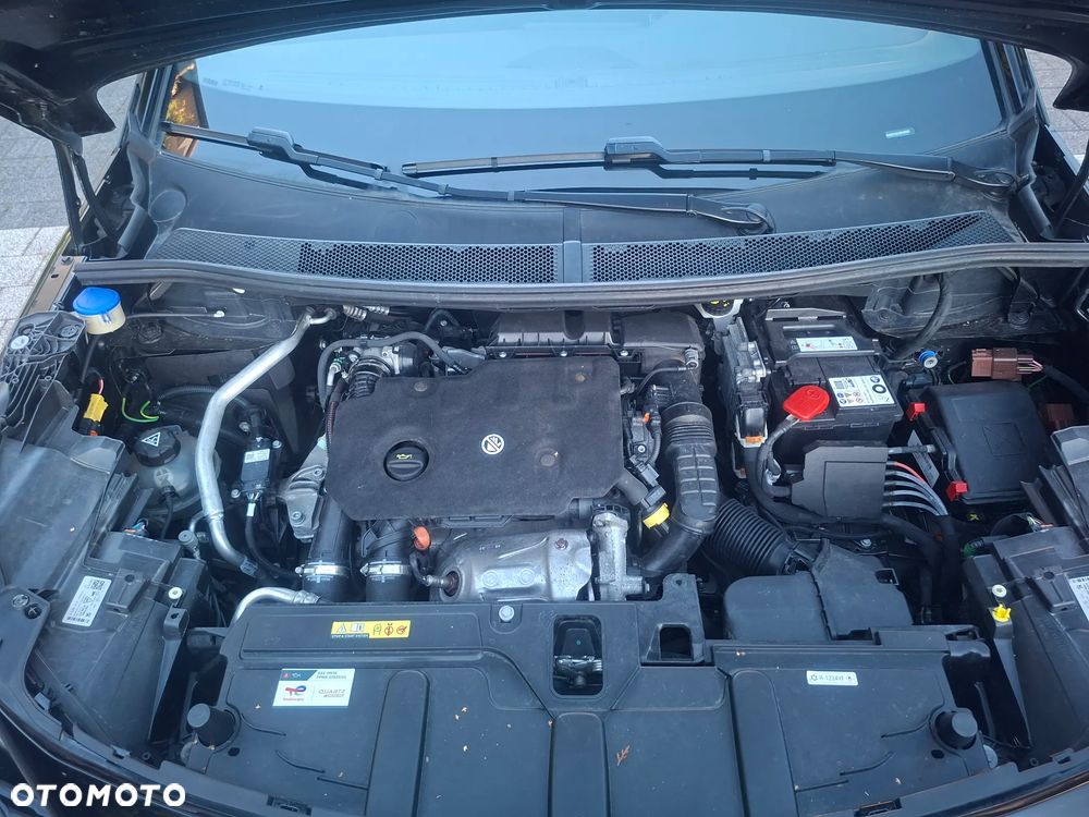 Peugeot 5008 - 8