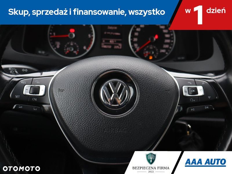 Volkswagen Caravelle - 18