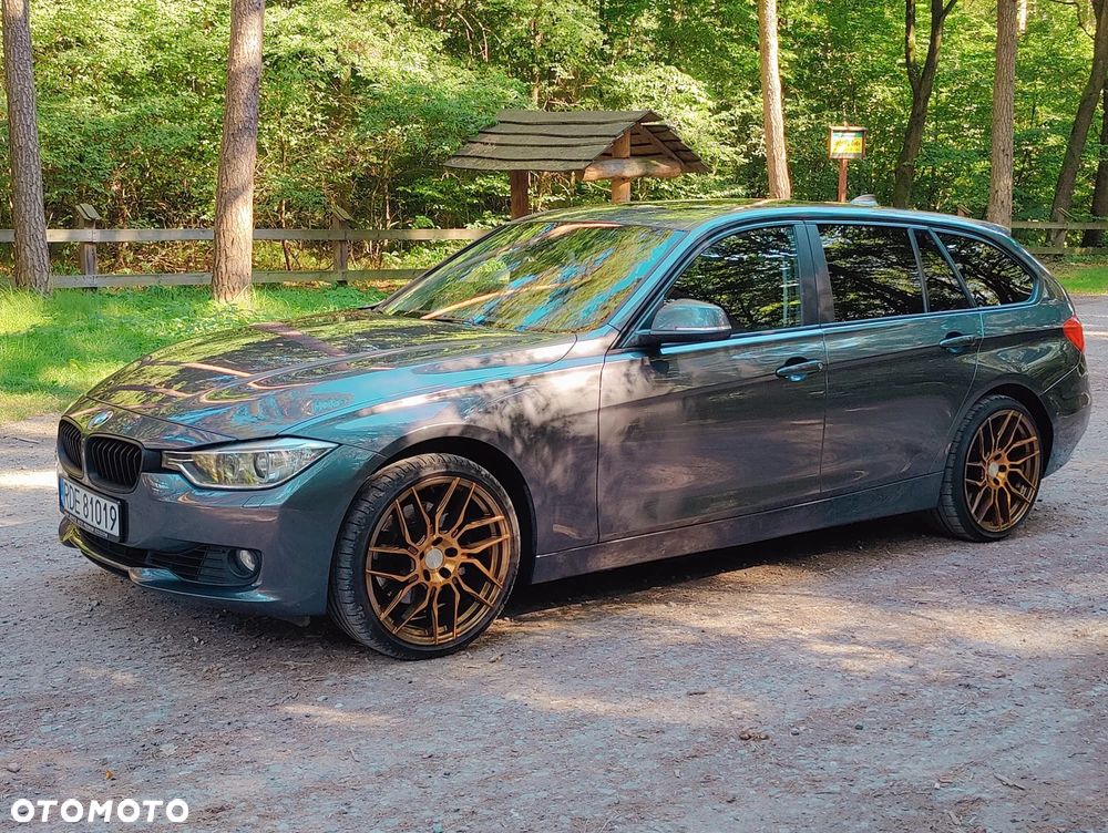 BMW Seria 3 330d xDrive Modern Line - 3