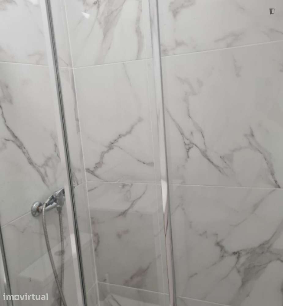 Quarto - localizado em Telheiras Lisbon - Grande imagem: 3/21