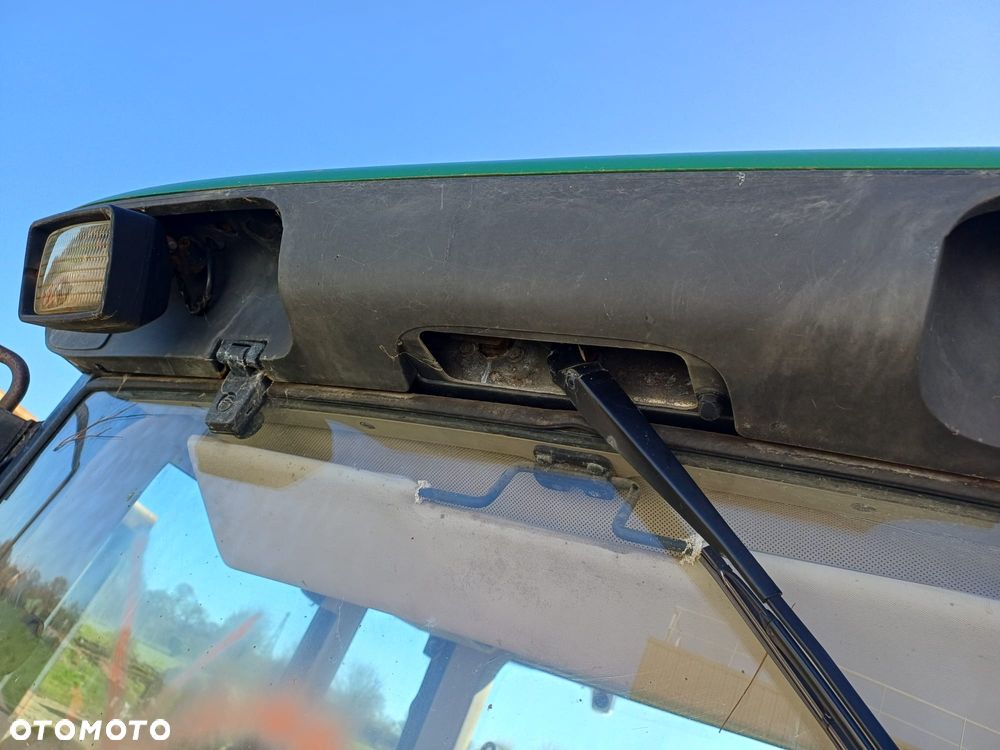 Kabina John Deere 6110  licznik,sterownik,ehr,komputer,wiązka elektryczna,plastiki,nawiewy,instalacja,dach, - 7