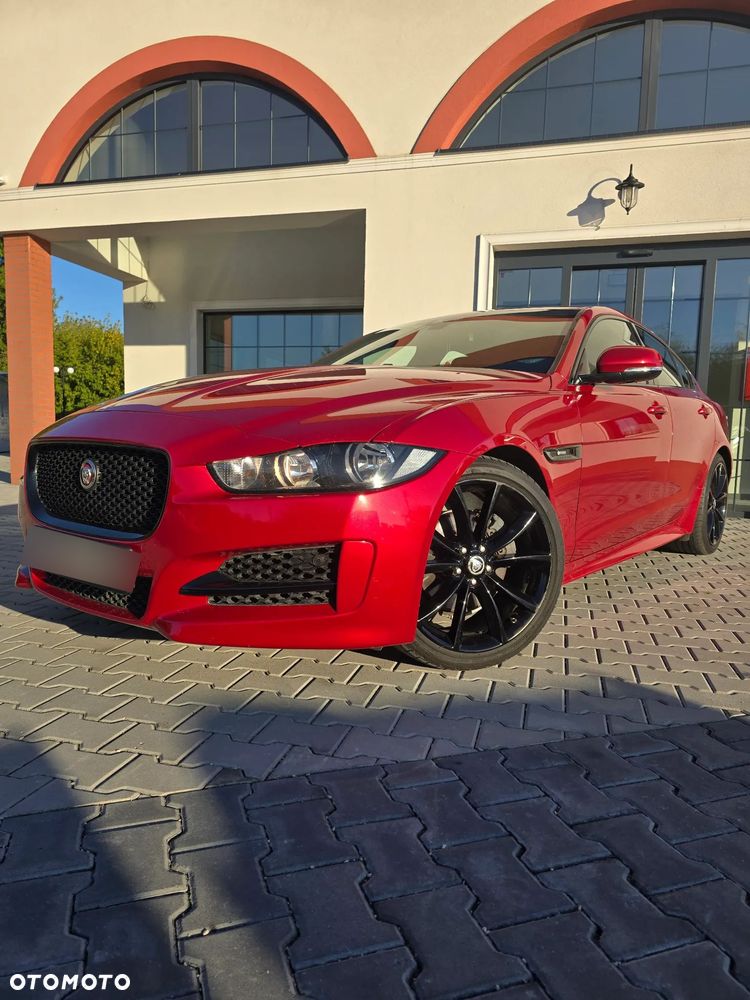 Jaguar XE 2.0 D R-Sport - 1