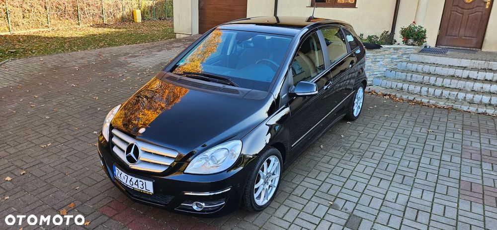 Mercedes-Benz Klasa B 180 BlueEffICIENCY - 17