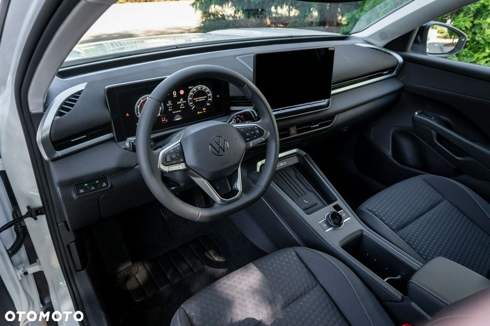 Volkswagen T-Roc - 14