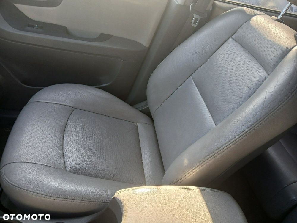 Hyundai Santa Fe - 10