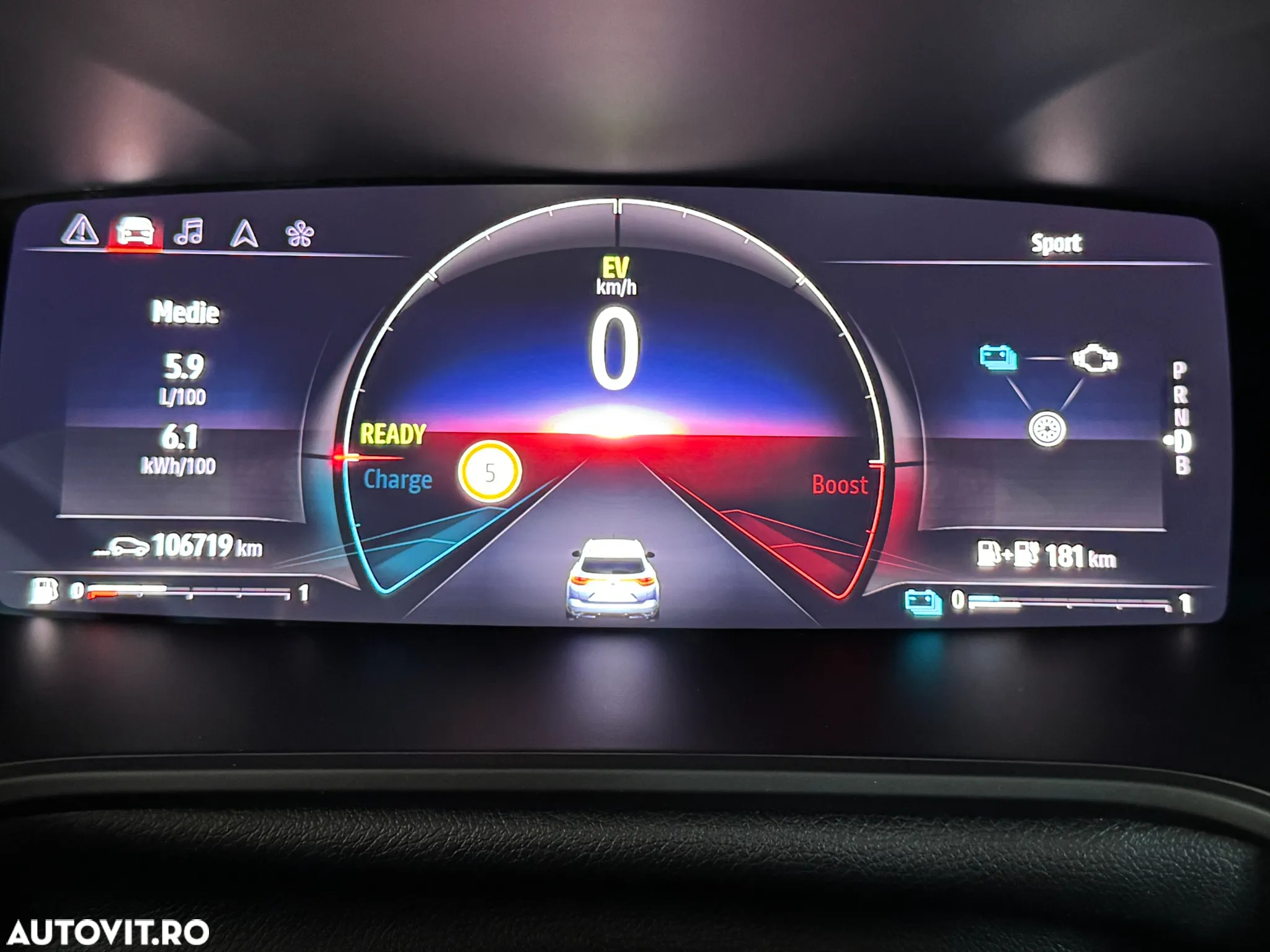 Renault Megane Grandtour E-TECH Plug-in 160 BUSINESS EDITION - 22