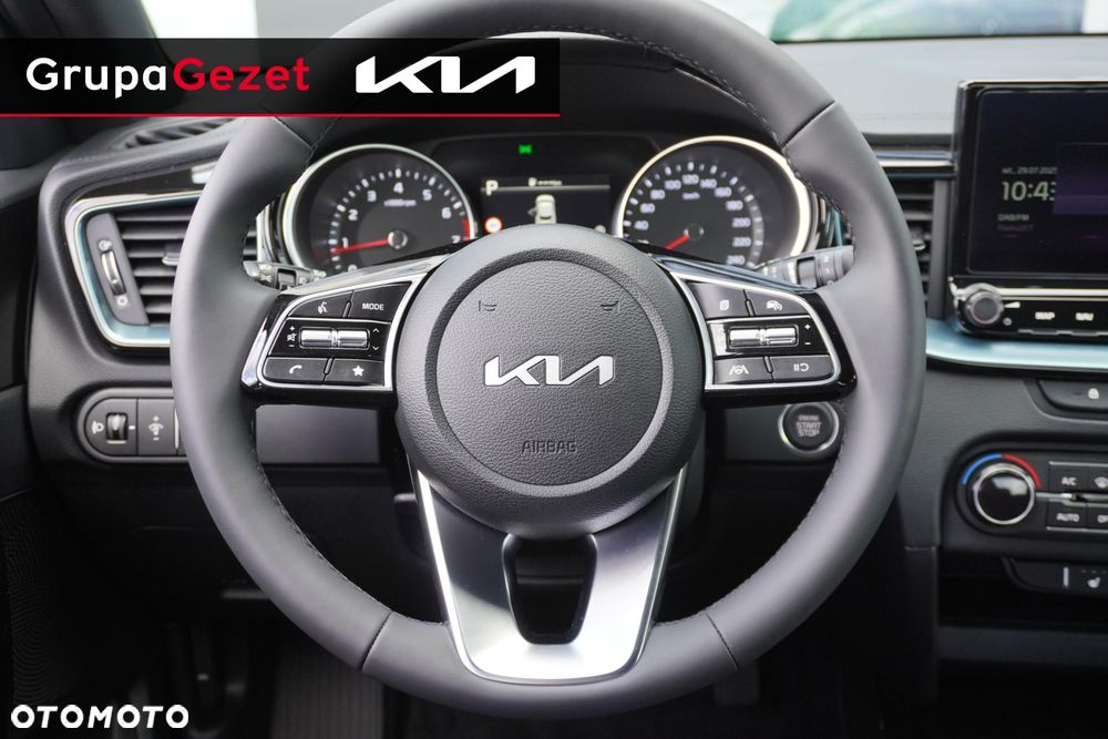 Kia XCeed - 8