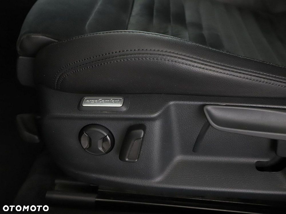 Volkswagen Passat 1.4 TSI Plug-In Hybrid GTE DSG - 37