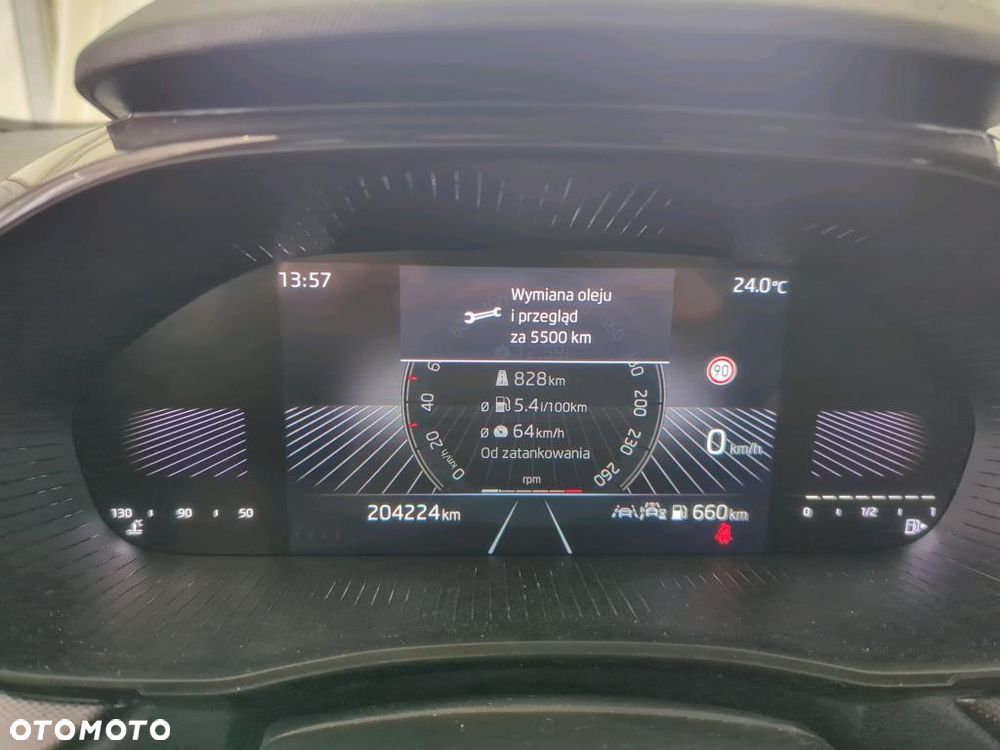 Skoda Fabia 1.0 Essence - 5