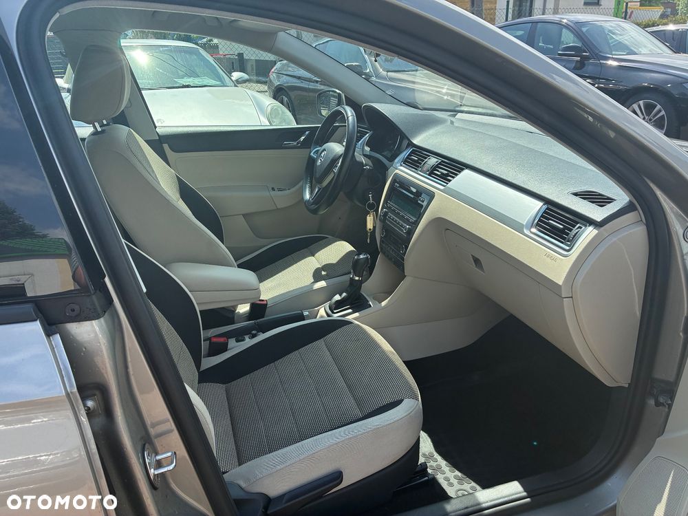 Skoda RAPID 1.4 TSI Elegance Max DSG - 8