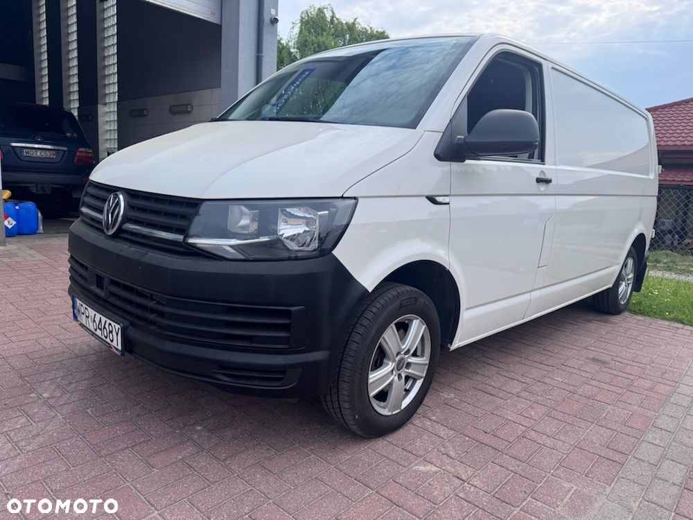 Volkswagen Transporter - 1