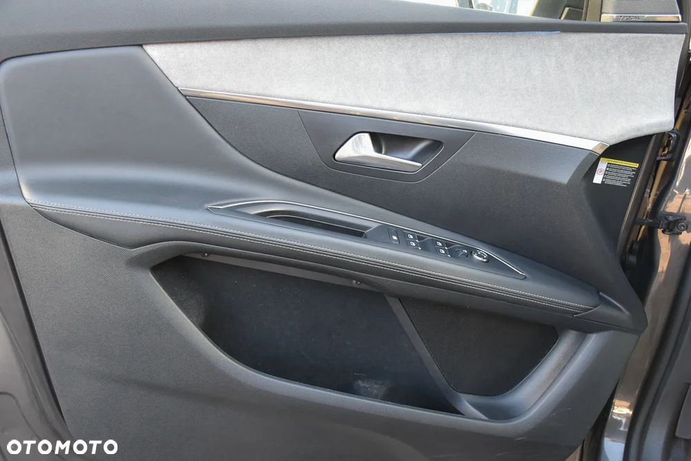 Peugeot 3008 1.6 PureTech HYbrid4 GT S&S EAT8 - 20