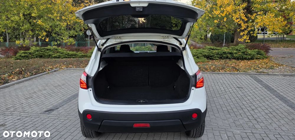 Nissan Qashqai 1.6 360 - 21