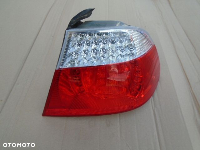 LAMPA LED PRAWA TYŁ BMW E46 COUPE LIFT - 1