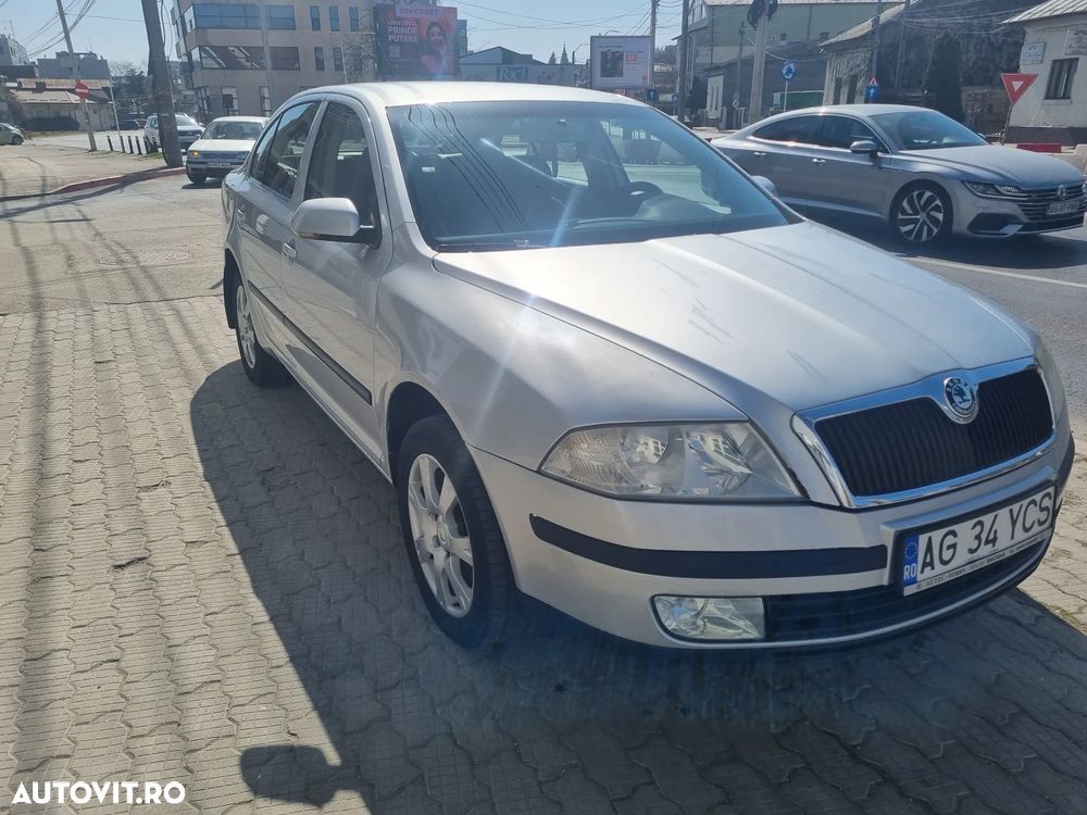 Skoda Octavia 1.6 Elegance - 2